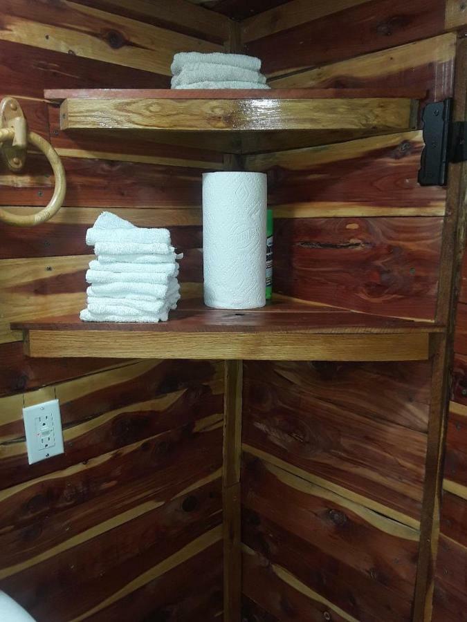 Amish Made Cedar Cabin With A Loft On A Buffalo Farm Close To The Buffalo River Marshall Esterno foto