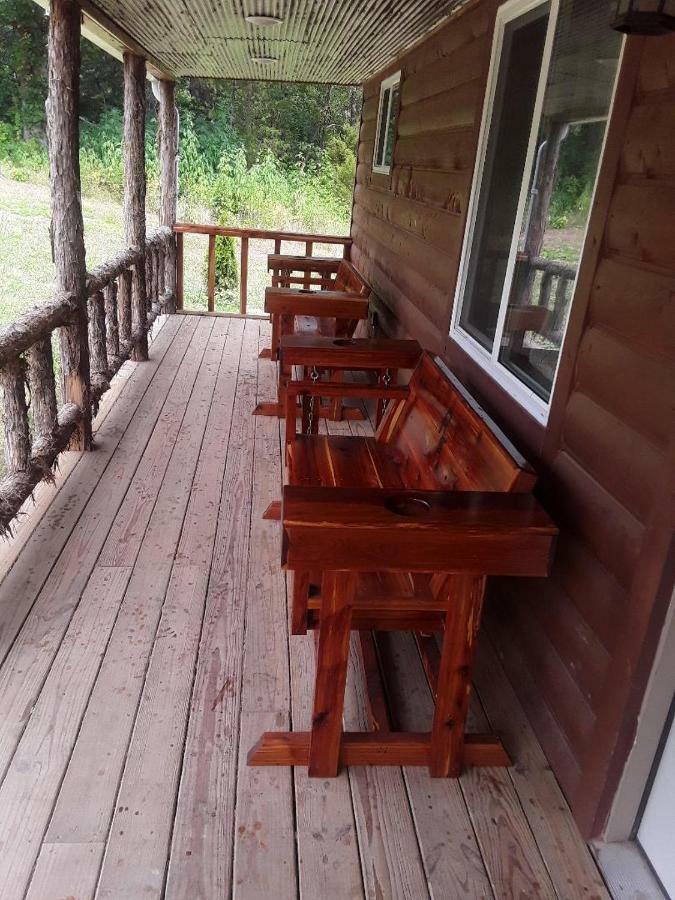 Amish Made Cedar Cabin With A Loft On A Buffalo Farm Close To The Buffalo River Marshall Esterno foto
